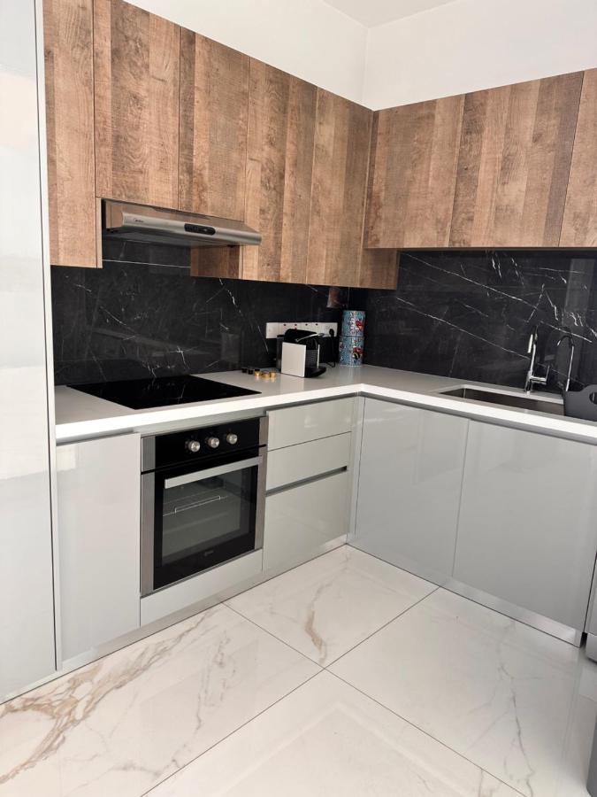 Luxury City Penthouse-Panoramic View-Near Unic Nikosia Exterior foto